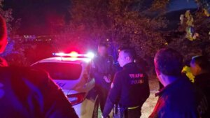 alkol influansli surucu polisi kovalamacaya tuttu ES3M6Yig.jpg